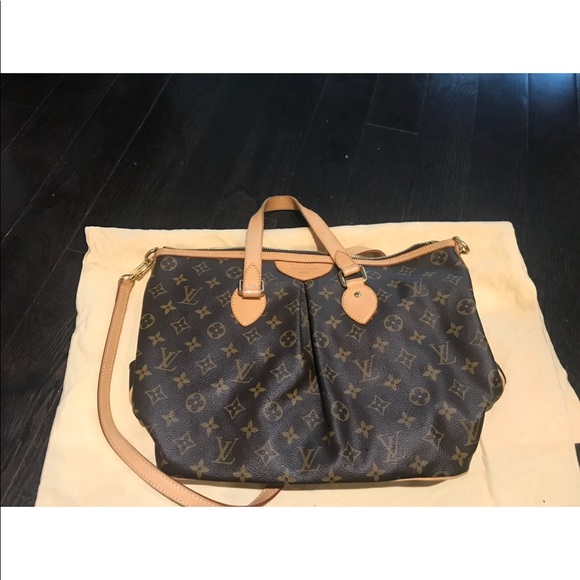 Louis Vuitton AUTHENTIC Palermo PM Bag - Picture 4 of 9